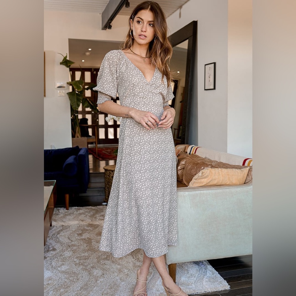Lulus x LUSH Times With You Sage Green Floral Print Puff Sleeve Midi Dress Sz S
